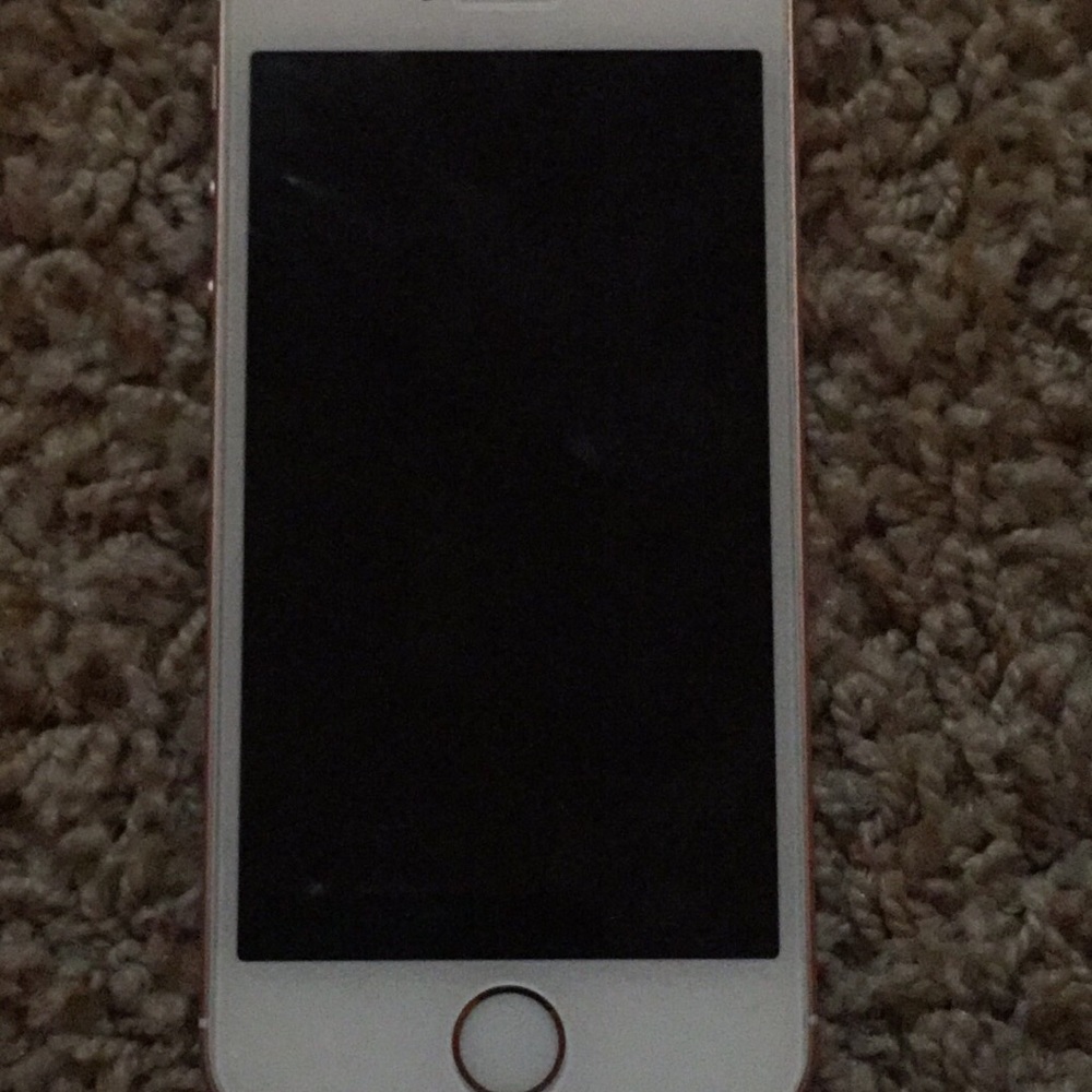 iPhone Se - Picture 2 of 4